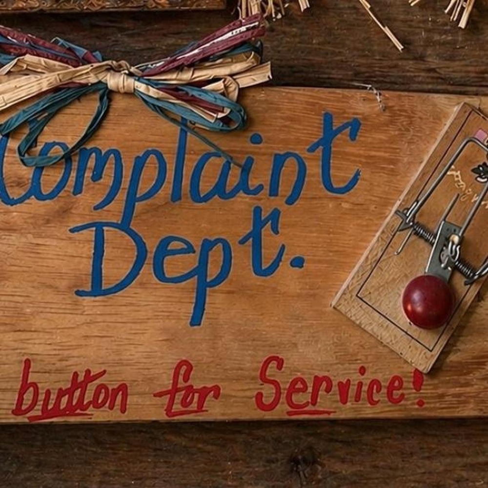 Complaint dept sign